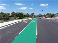 瀝青鋪設路面用的最多，瀝青具有什么特點？